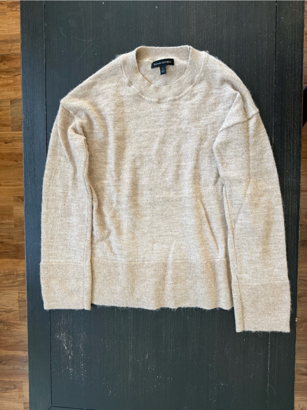 Banana Republic Cream Crewneck Sweater